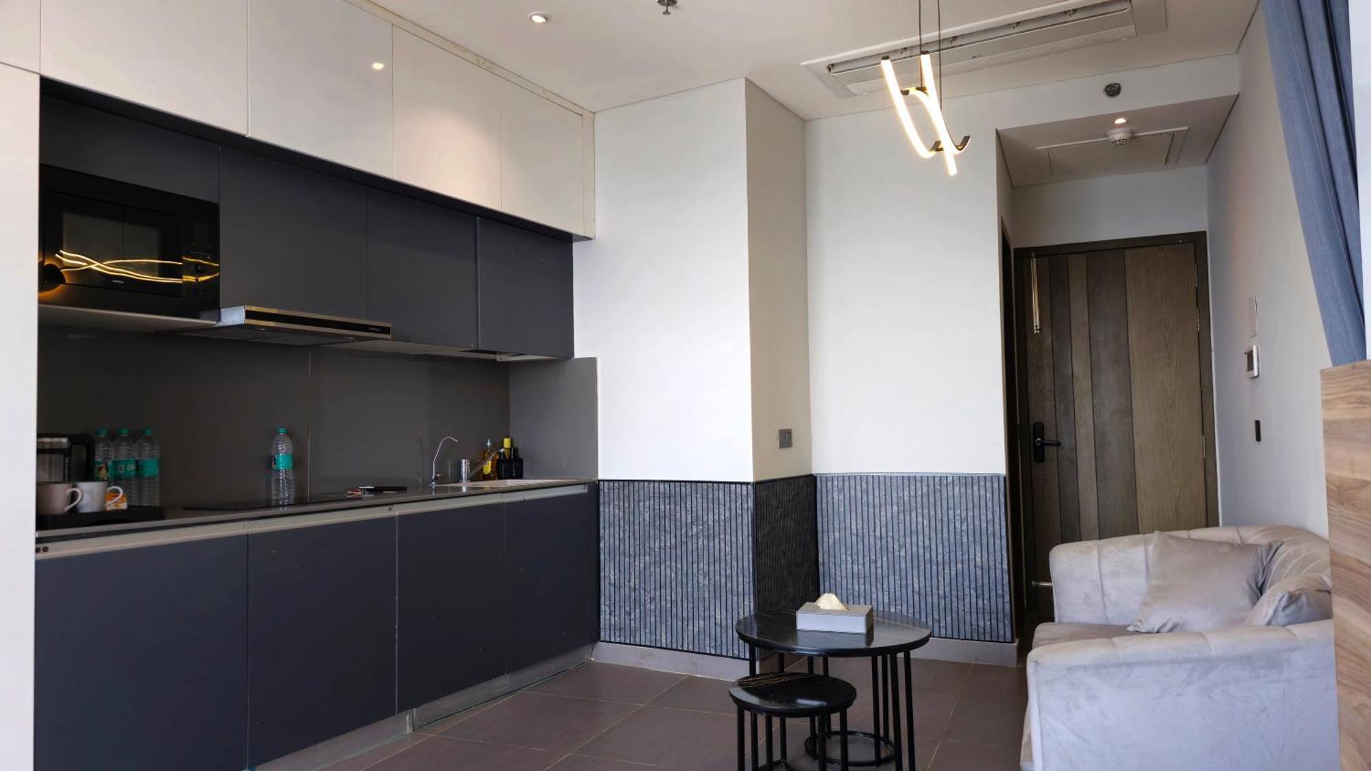 The Luxe Living Hotel Noida Buitenkant foto